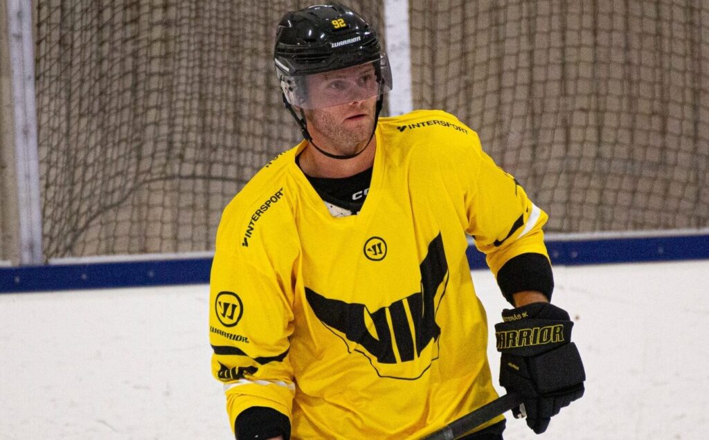 carlsson och olofsson har nu anslutit sig till rögle, vilket stärker lagets löpande satsning. upptäck mer om deras övergång och hur de planerar att bidra till lagets framgångar i den kommande säsongen.