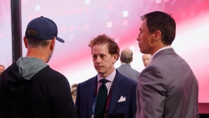 upptäck hurricanes kontrakt i malmö! få insikter om laget, spelarna och deras prestationer i den spännande värld av hockey. håll dig uppdaterad med allt som händer i malmö.