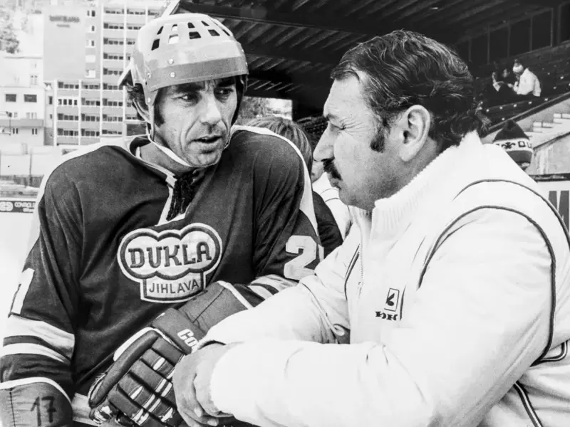 i en dramatisk final förlorade kanada spenglercupen, vilket markerade en spännande avslutning på turneringen. läs mer om matchens höjdpunkter och kanadas väg genom mästerskapet.