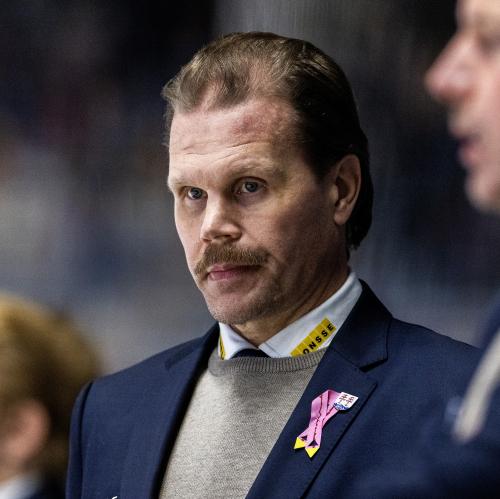 olli jokinen diskuterar sin erfarenhet av coaching och vad en eventuell återkomst till nhl skulle innebära. upptäck hans insikter och perspektiv inom hockeyvärlden.
