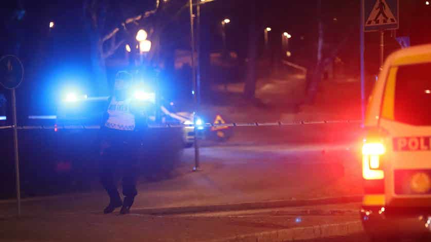 upptäck senaste nyheterna om skottlossningen i huddinge. få information om händelsen, vittnesmål och säkerhetsåtgärder som vidtagits i området. håll dig informerad och trygg med våra uppdateringar.