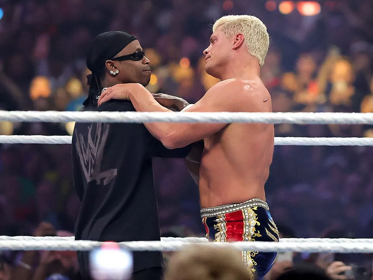 upptäck hur travis scott och wwe förenas i en spektakulär blandning av musik och wrestling. lär dig mer om samarbetet och dess inverkan på underhållningsvärlden.