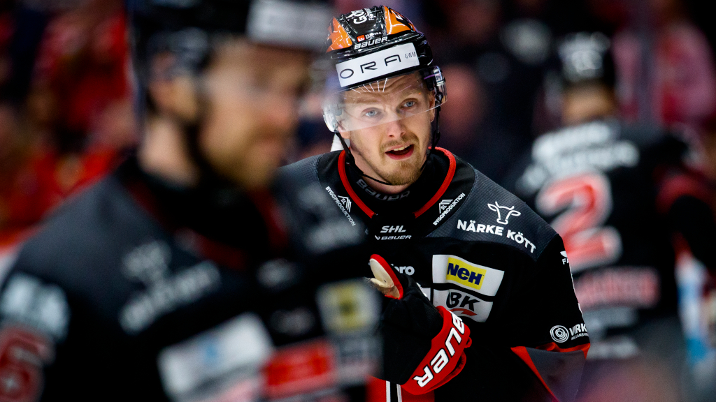 bäckström delar med sig av sina tankar och erfarenheter kring den svåra operationen. få insikter om utmaningar, känslor och vad som krävs för att återhämta sig.