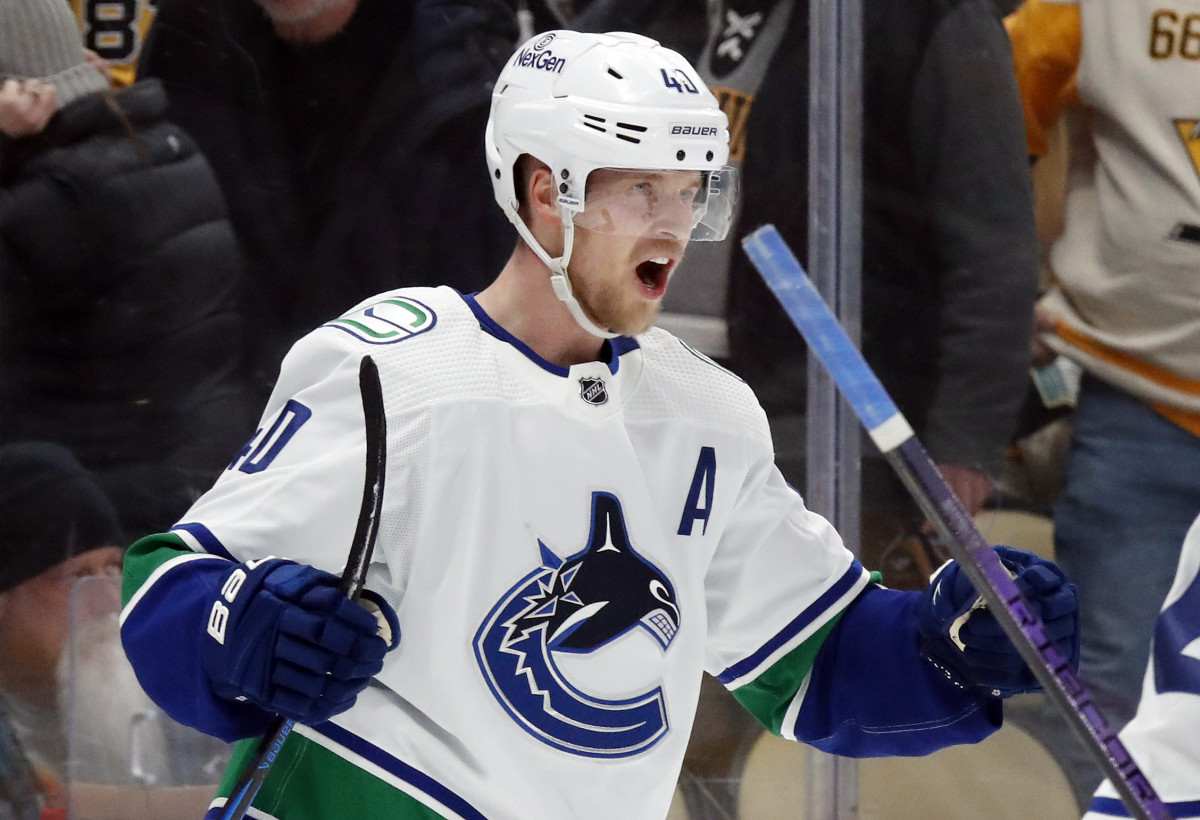 elias pettersson delar med sig av sina tankar och insikter om en utmanande säsong, där han diskuterar motgångar, lärdomar och framtidshopp för både sig själv och sitt lag.