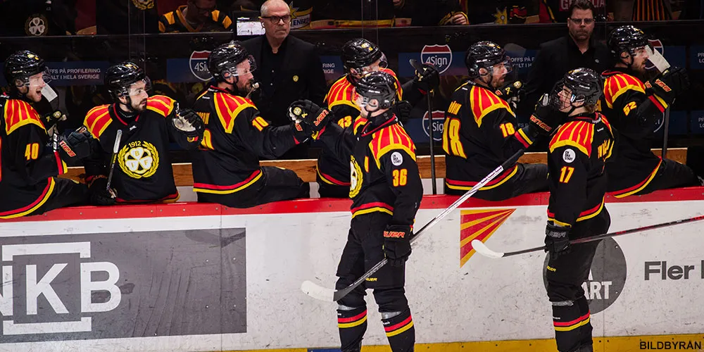 upptäck de roligaste och mest underhållande skämten om hv arena! perfekt för hockeyfans som älskar humor och vill skratta åt klassiska och nya upptåg kring arenan.