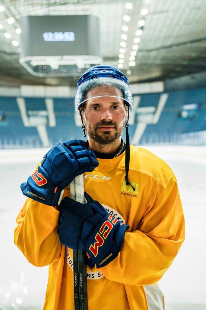 läs om josefsons efterlängtade återkomst till djurgården. upptäck vad hans återvändo betyder för laget och fansen i denna spännande nyhet.