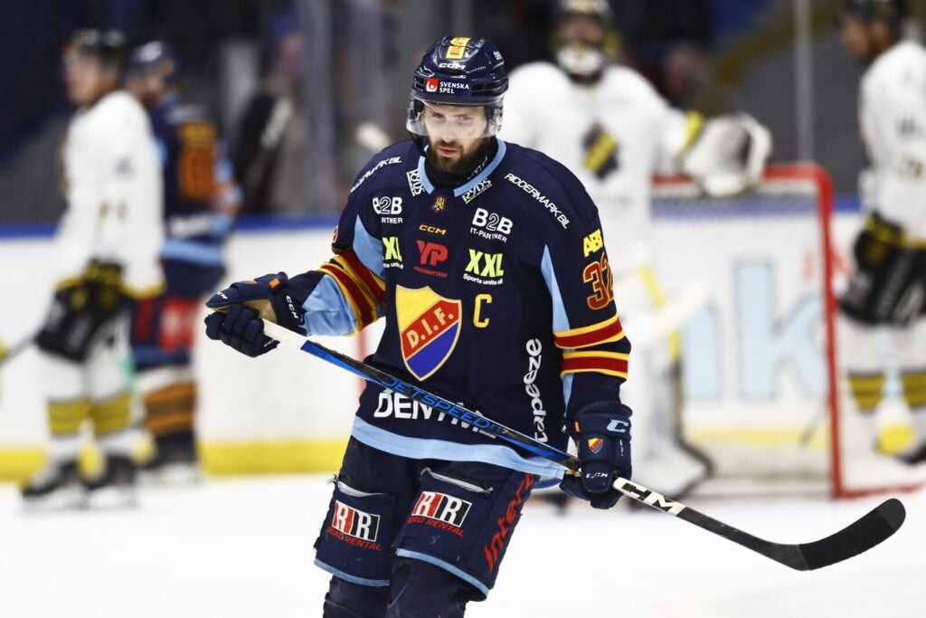 läs om marcus krügers efterlängtade återkomst till shl. få senaste nyheterna, analyser och höjdpunkter om krügers nya kapitel i svensk ishockey.