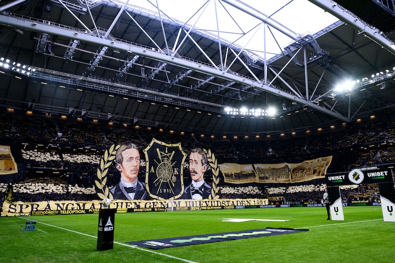 följ stockholmsderbyt mellan aik och djurgården – allt om matchen, laguppställningar och senaste nyheterna. upplev stadens hetaste fotbollsderby med oss!