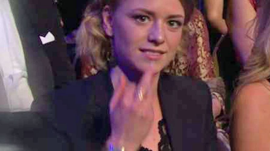 clara bemöter kritiken med ett tydligt budskap. läs hur hon svarar på anklagelserna och förklarar sin ståndpunkt i den aktuella debatten.