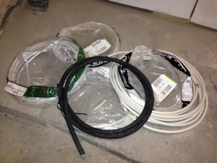 upptäck ett brett utbud av elkablar i stockholm. hitta kvalitetskablar och professionell rådgivning för alla dina elbehov hos oss – snabb service och bra priser.