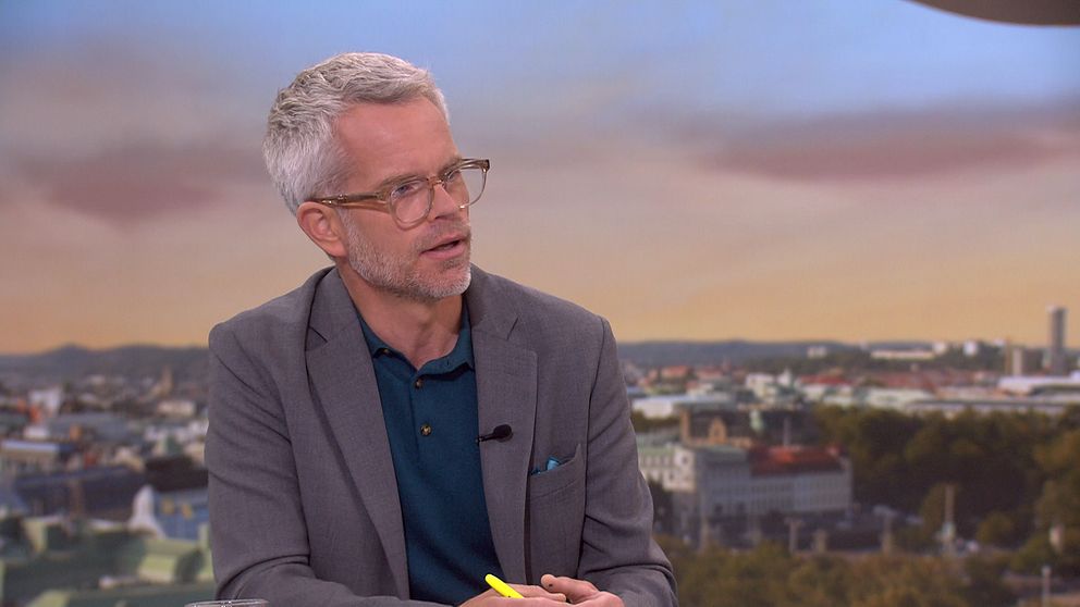 upptäck hur energiavgifter påverkar inflationen i augusti och vilka faktorer som driver prisändringar i sverige.