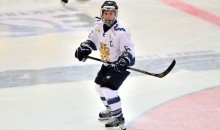 följ den spännande comebacken för jenni hiirikoski till ishockeyrinken. läs allt om hennes återkomst, prestationer och förväntningar inför den nya säsongen.