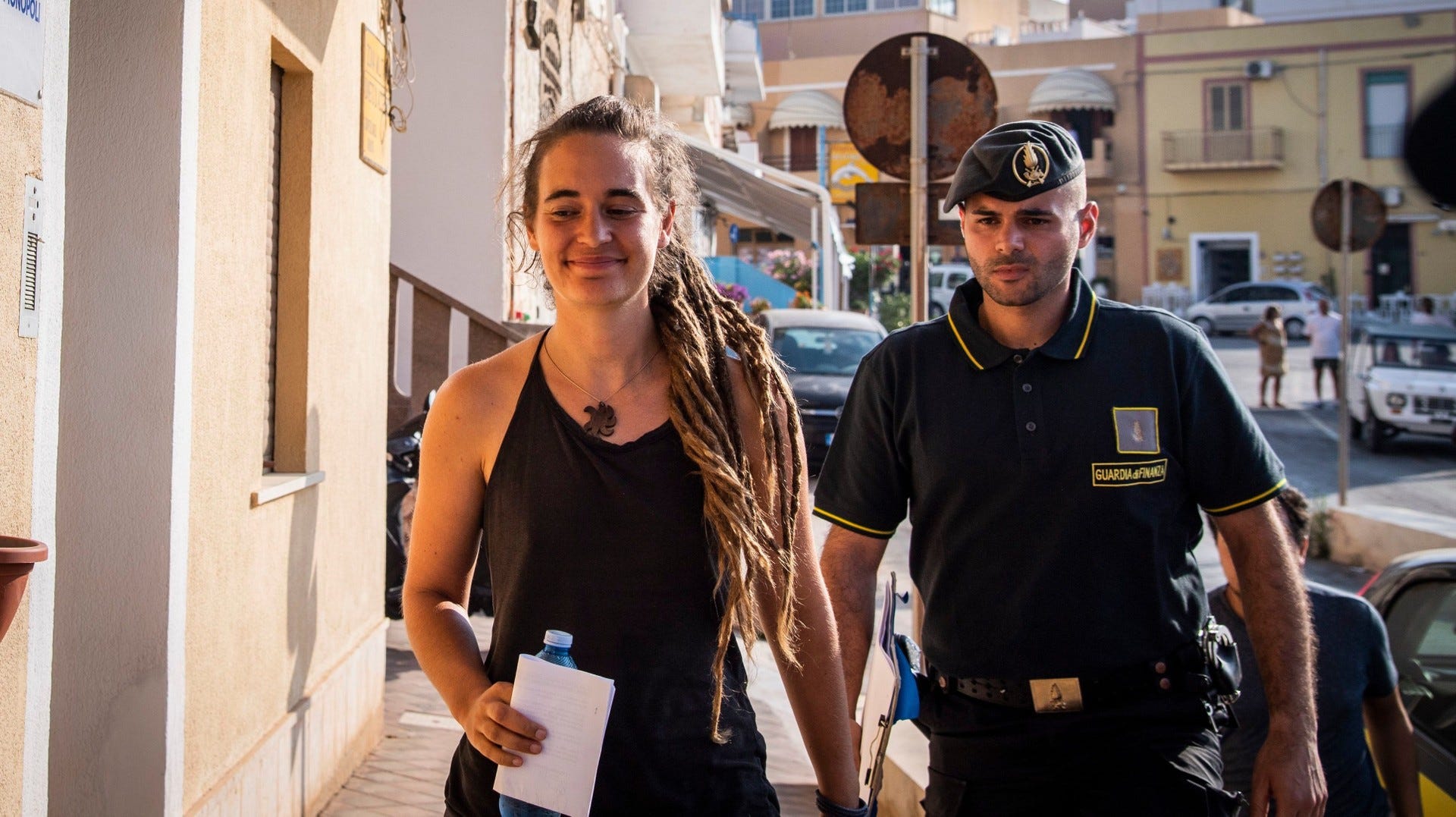 upptäck meningen och betydelsen bakom 'kaptenens värde'. läs om en ledares roll, ansvar och det som gör en kapten ovärderlig inom sitt område.