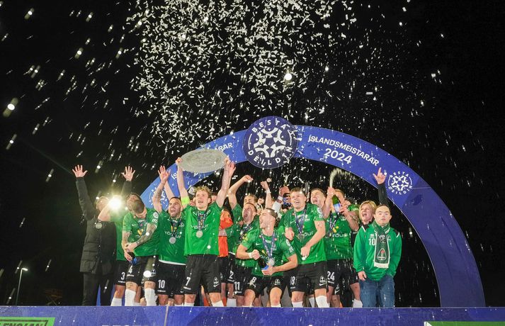 läs karlin reflektera över nederlagets betydelse och hur motgångar kan leda till personlig utveckling. inspirerande tankar om att växa genom att hantera misslyckanden.