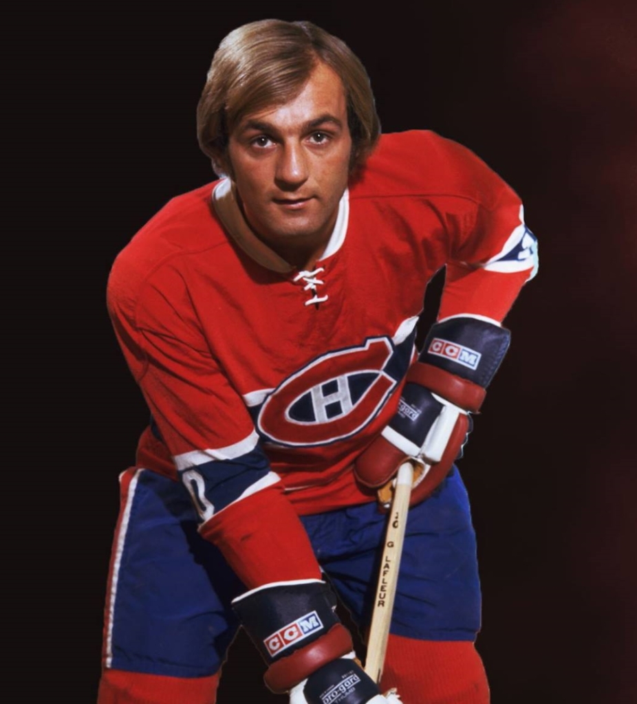 ken dryden, den legendariska kanadensiska ishockeymålvakten och medlem av hockey hall of fame, har avlidit. läs om hans liv, prestationer och arv inom internationell ishockey.