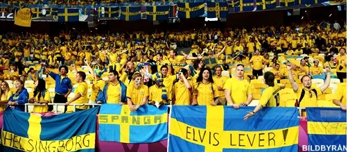 upptäck hur läktaratmosfären kan påverka barns välmående och säkerhet. läs om risker för barn på arenor och hur föräldrar kan främja trygga upplevelser vid sportevenemang.