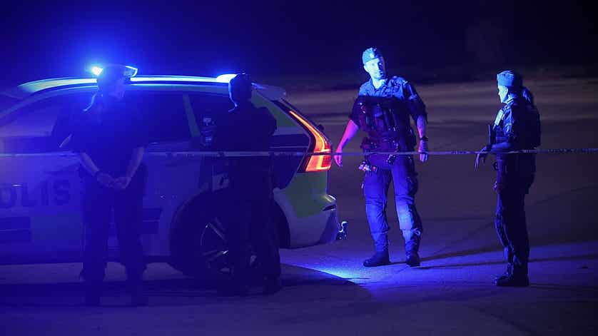 senaste nytt om polisinsats i järfälla. få uppdateringar om händelser, insatsens bakgrund och aktuell information från polisen i området.