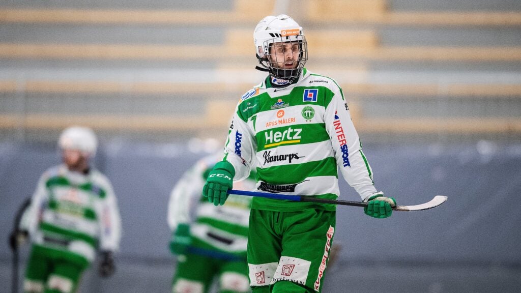 upptäck allt om saknade spelare inom sportvärlden. få senaste uppdateringarna, analyser och vilka konsekvenser frånvaron kan ha för lagets prestation.