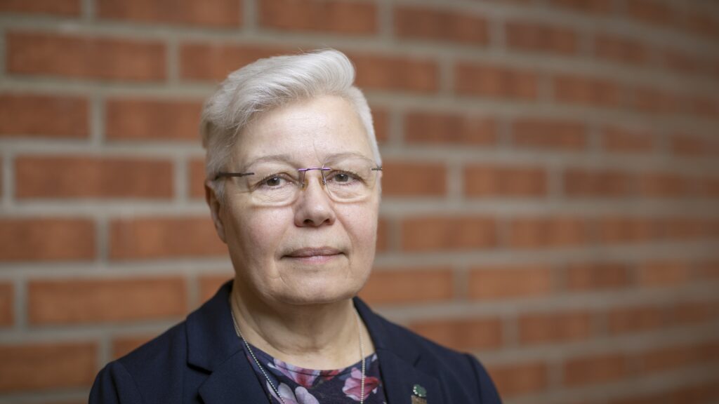 läs om skellefteås senaste nyförvärv och processen kring arbetstillstånd. få uppdateringar om spelarförstärkningar, regler och allt du behöver veta om nya talanger i laget.