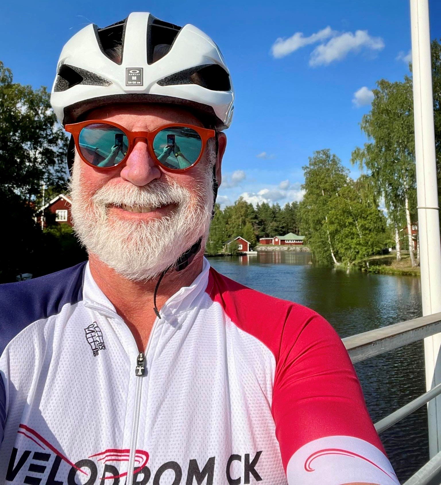 läs expertkommentar från gustavsson om sveriges strategiska byten i den senaste matchen. få insikt i lagets taktik och avgörande beslut.