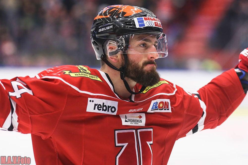 upptäck hur vårt senaste nyförvärv snabbt blivit lagets hjälte. läs mer om deras prestationer, mål och framtida potential i vårt lag.