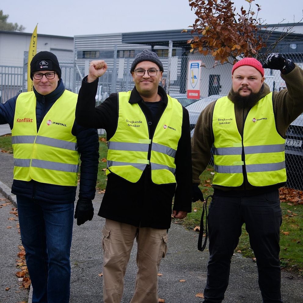 upptäck de ekonomiska konsekvenserna av tesla-strejken och hur kostnaderna påverkar företaget och branschen. läs mer om orsaker, effekter och möjliga lösningar för teslas pågående arbetskonflikt.