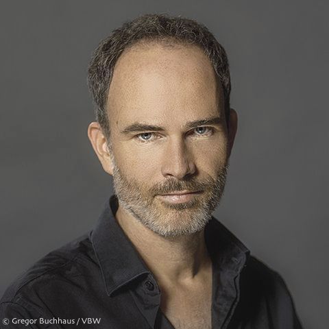 upptäck allt du behöver veta om thomas fästingbett – symtom, behandling och förebyggande tips. skydda dig och dina nära mot fästingbett i naturen.