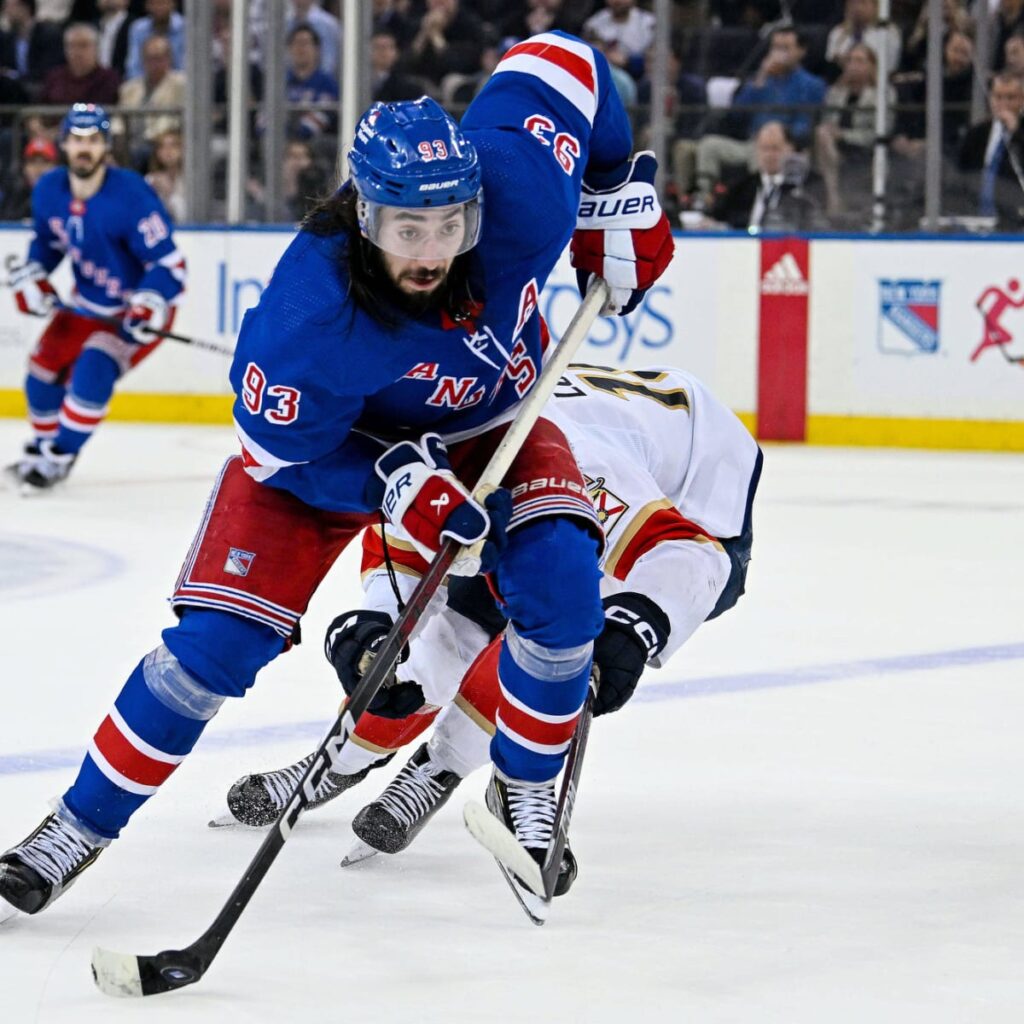 upptäck allt om mika zibanejads landslag, os-lag, prestationer och hans betydelse för svensk ishockey. få senaste uppdateringarna här!